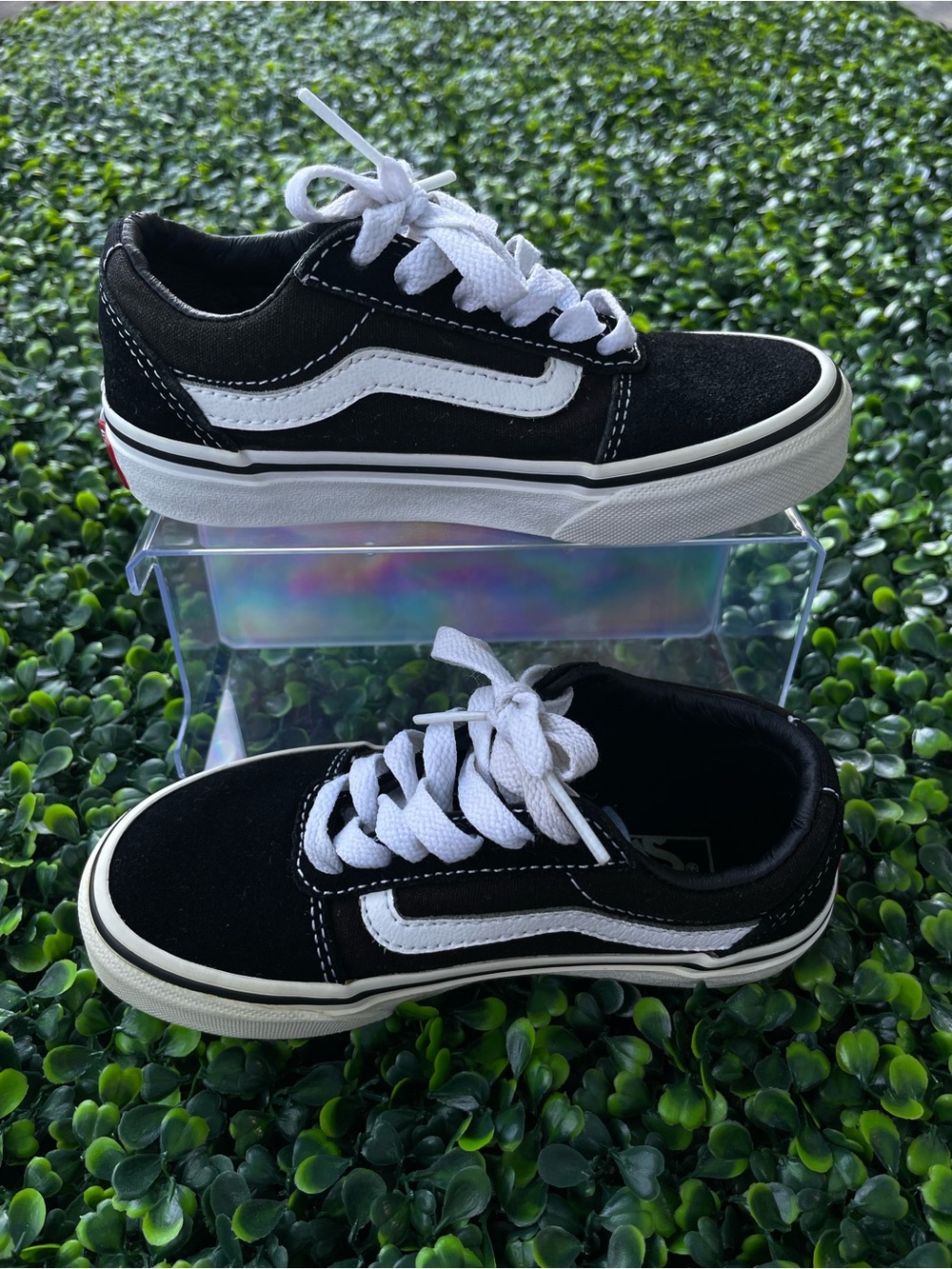 Vans Kids Black and White Old Skool Sneakers, size 11